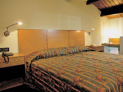 Avaris Hotel Karpenisi Bagian luar foto