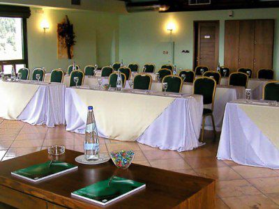 Avaris Hotel Karpenisi Bagian luar foto